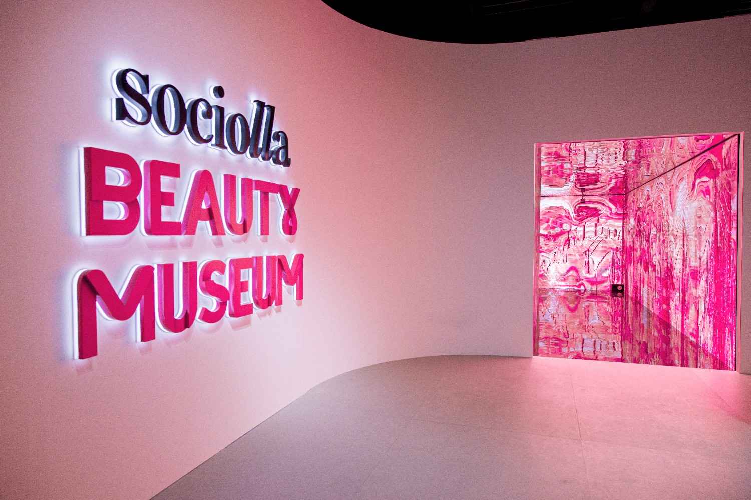 Sociolla Rayakan Satu Dekade dengan Sociolla Beauty Museum!