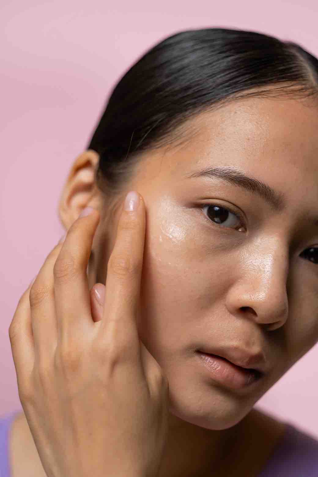 Ini 7 Ciri Moisturizer Terbaik untuk Kulit Kombinasi
