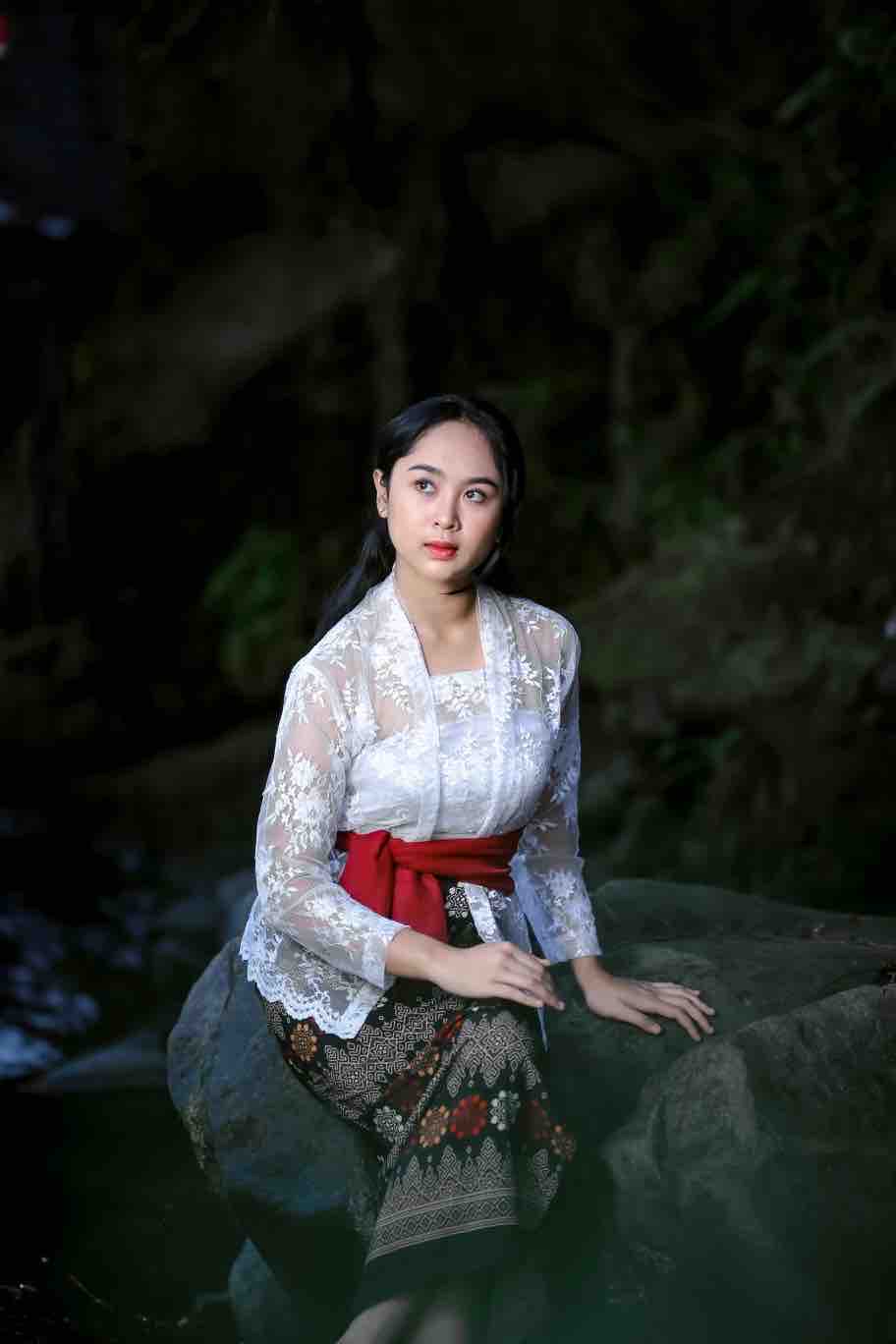 Ini 10 Tips Mencuci Kebaya agar Tidak Mudah Rusak 