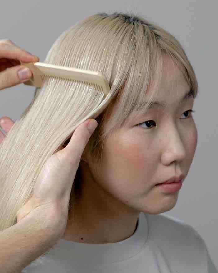 Ini 7 Tips Memilih Sisir untuk Rambut Lurus 