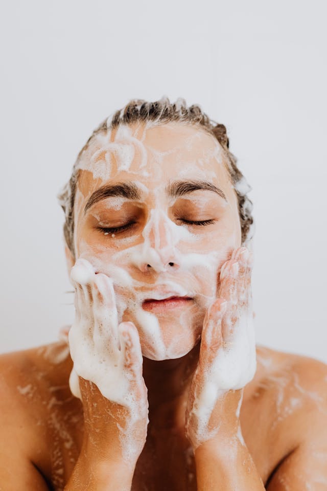 Ini 6 Tips Memilih Gentle Facial Wash yang Cocok Untukmu