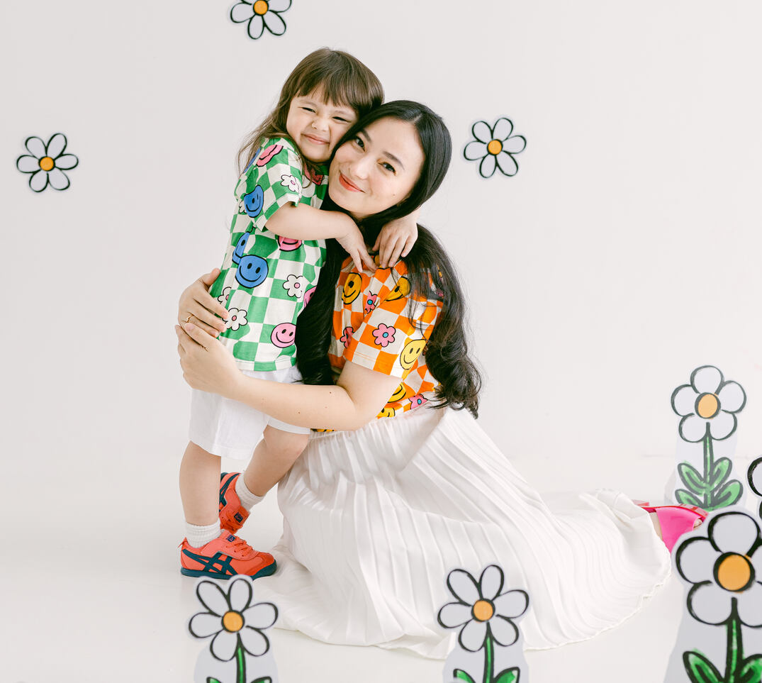 Intip Kolaborasi Minicottons dan Asmirandah yang Penuh Warna