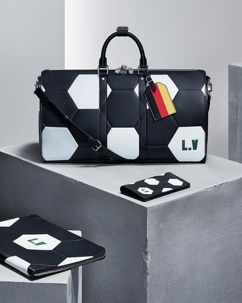 Intip Koleksi Kapsul FIFA World Cup Louis Vuitton