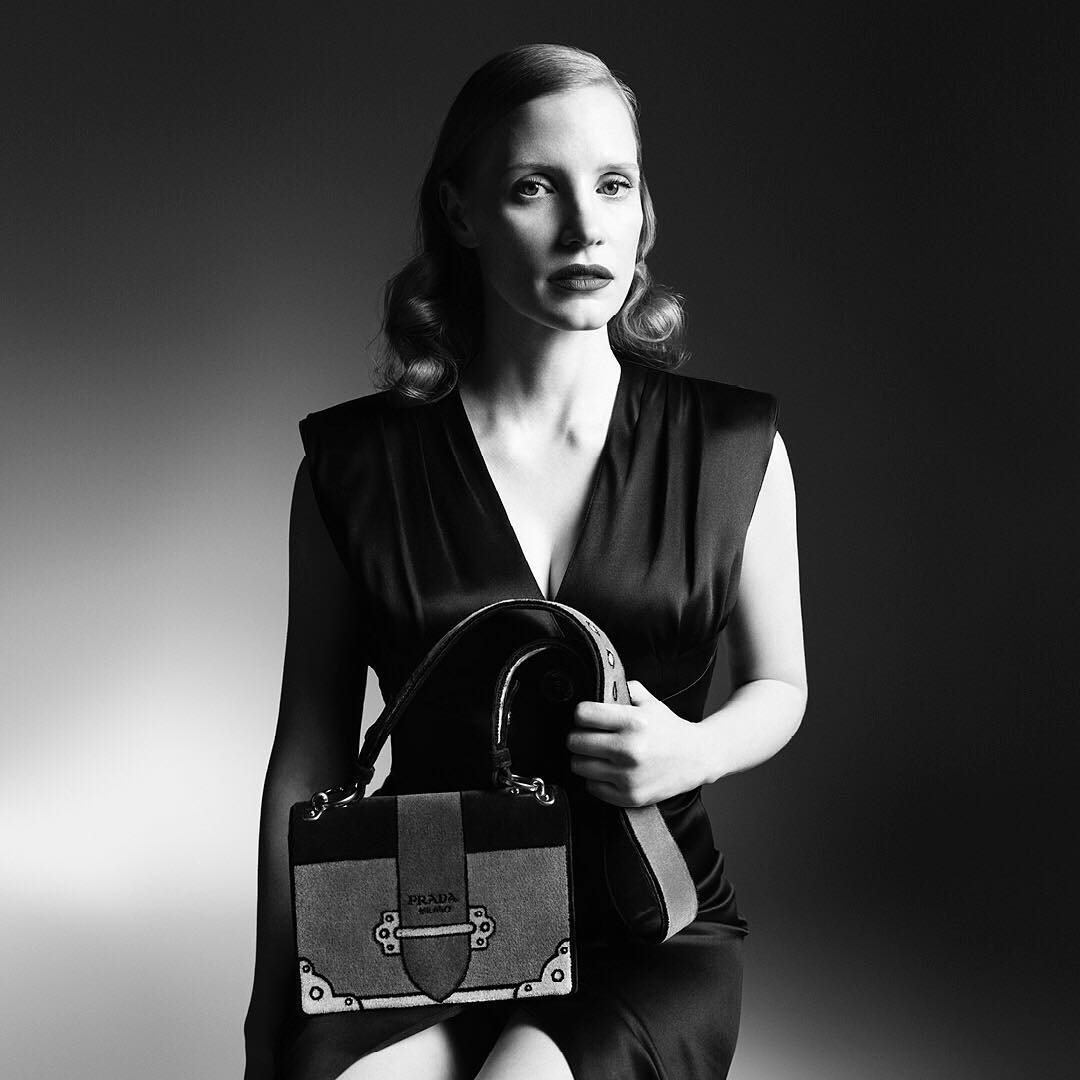 Jessica Chastain Bintangi Kampanye Iklan Prada