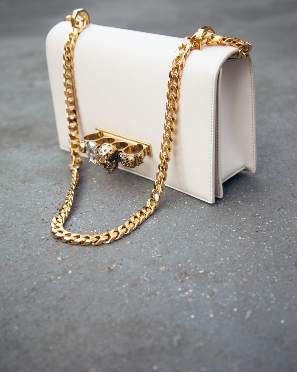 Jewelled Satchel: Evolusi Clutch Alexander McQueen