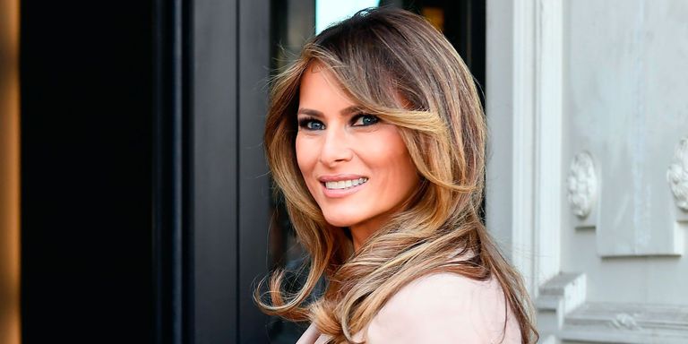 Kunjungan ke Inggris, Melania Trump Bak Putri Disney