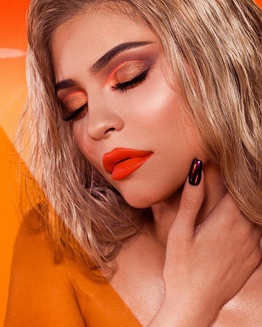 Kylie Jenner Jadi Jutawan Termuda versi Forbes