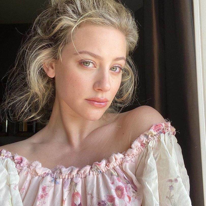 Tips Untuk Kulit Berjerawat Dari Lili Reinhart