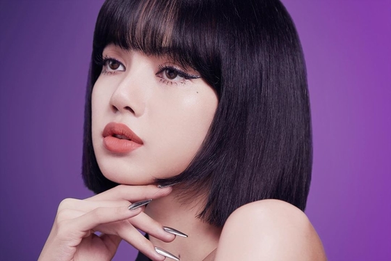 Lisa Blackpink Resmi Jadi Brand Ambassador MAC Cosmetics