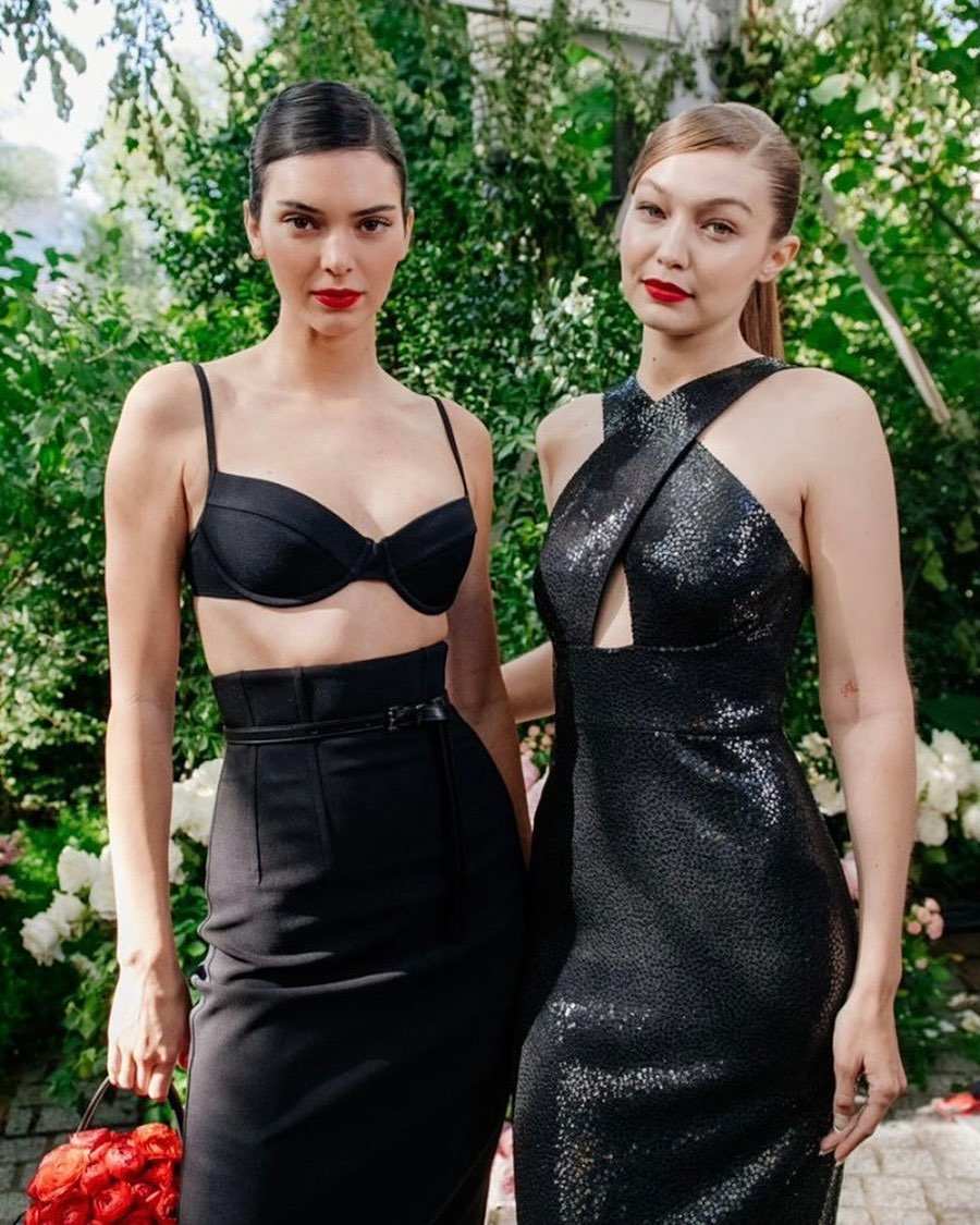 Intip Inspirasi Koleksi Spring/Summer 2022 Michael Kors