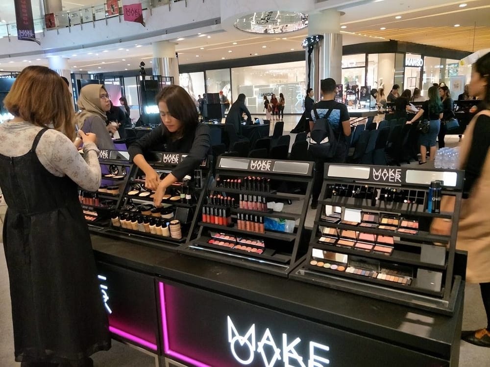 Make Over Mengadakan Pekan Kecantikan Colorcentric Week