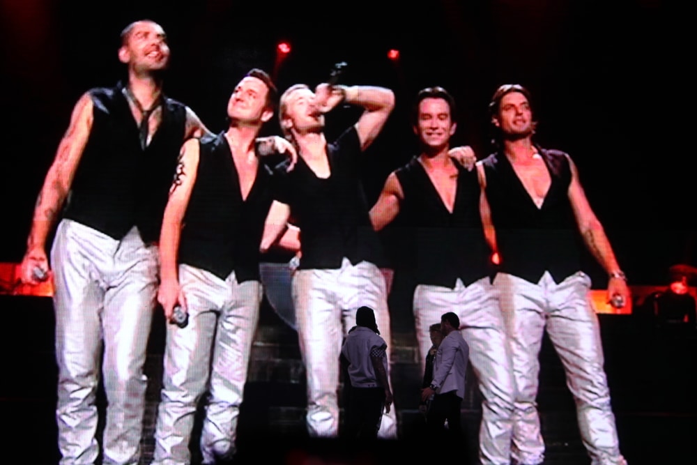 Mengenang Stephen Gately di Konser Perpisahan Boyzone