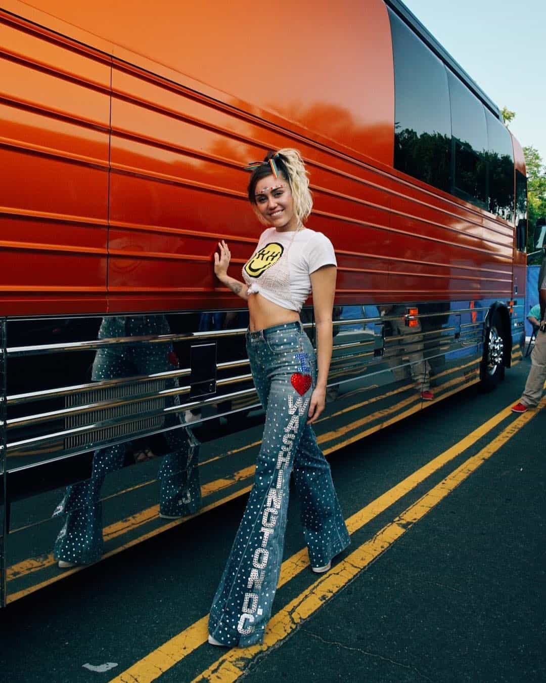 Miley Cyrus dan Dolce & Gabbana Bertengkar