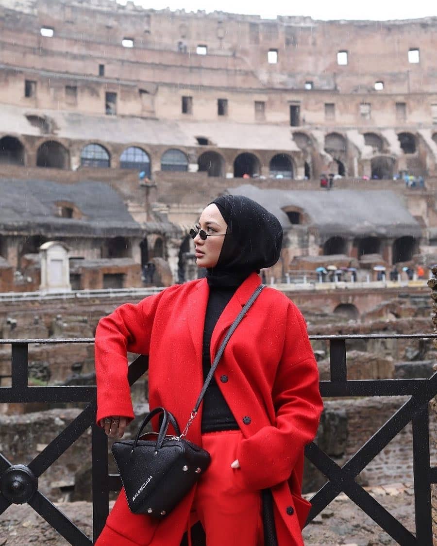 Neelofa Mohd: Lancome Muse Pertama Yang Memakai Hijab