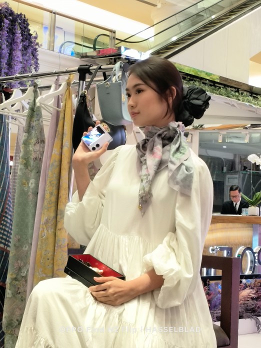 Inspirasi Styling Scarf Bersama OPPO Indonesia & Ega Segara