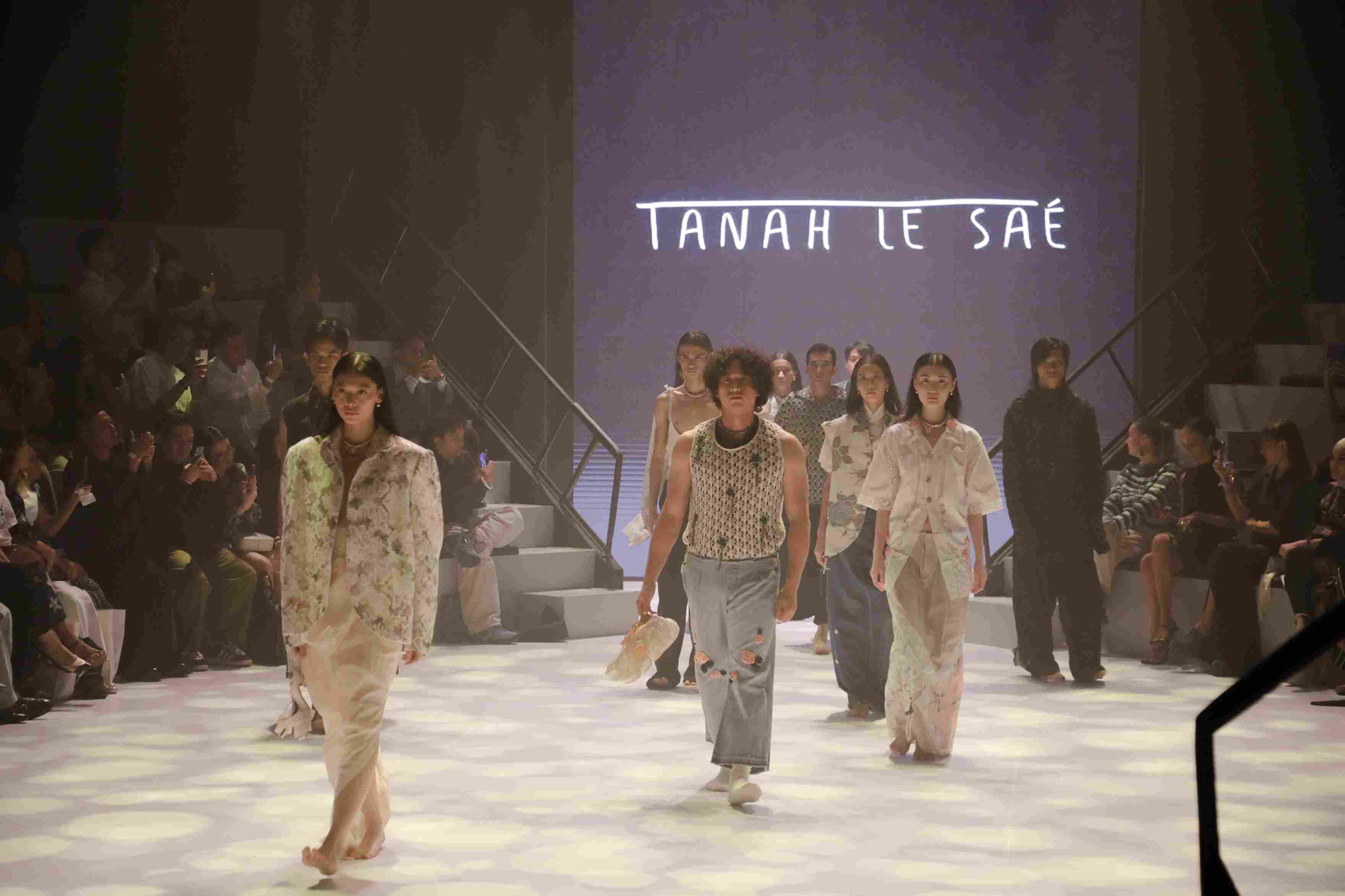 Istimewa, Reuni ANFA di Plaza Indonesia Fashion Week 2024