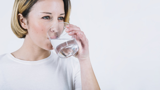 Pentingnya Minum Air Mineral yang Terstruktur