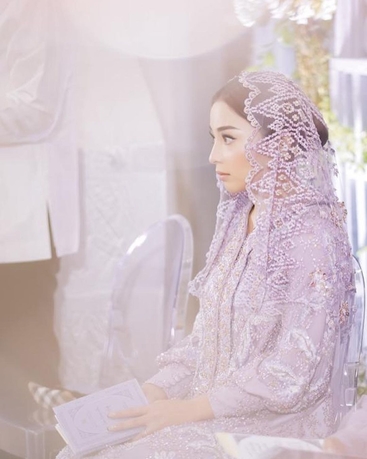 Potret Busana Rangkaian Pernikahan Nikita Willy