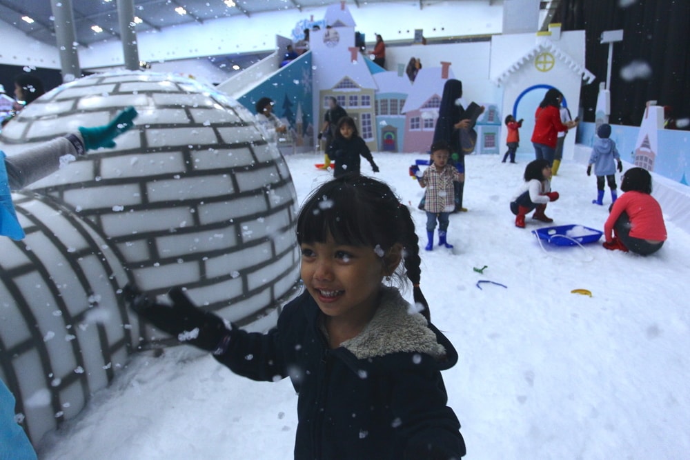 Resmi Dibuka, ICEFEST Hadirkan Wisata 'Winter Village'