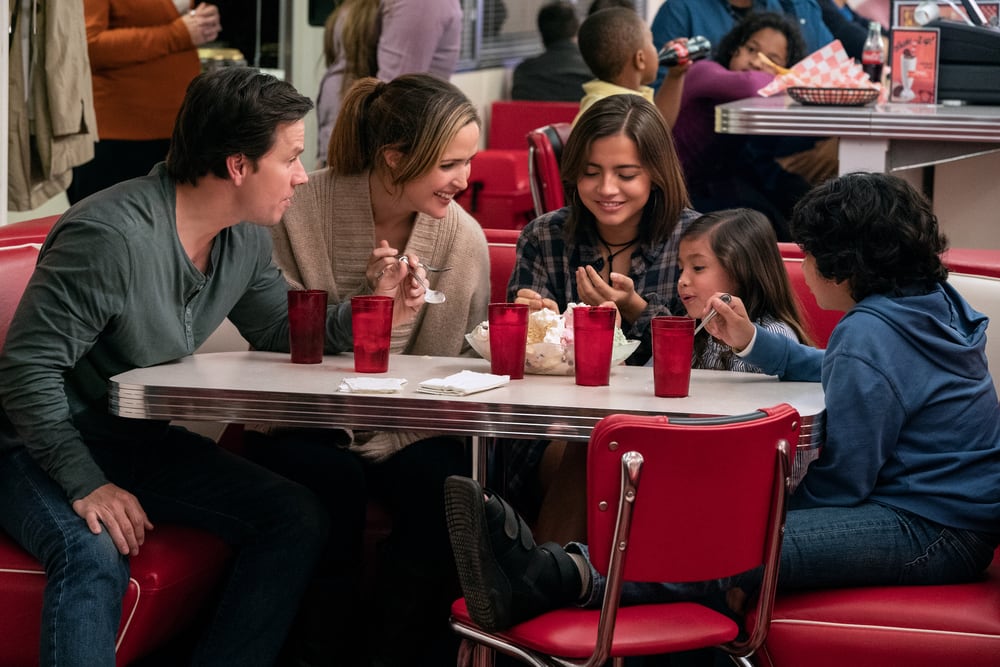 Review Film: 'Instant Family'