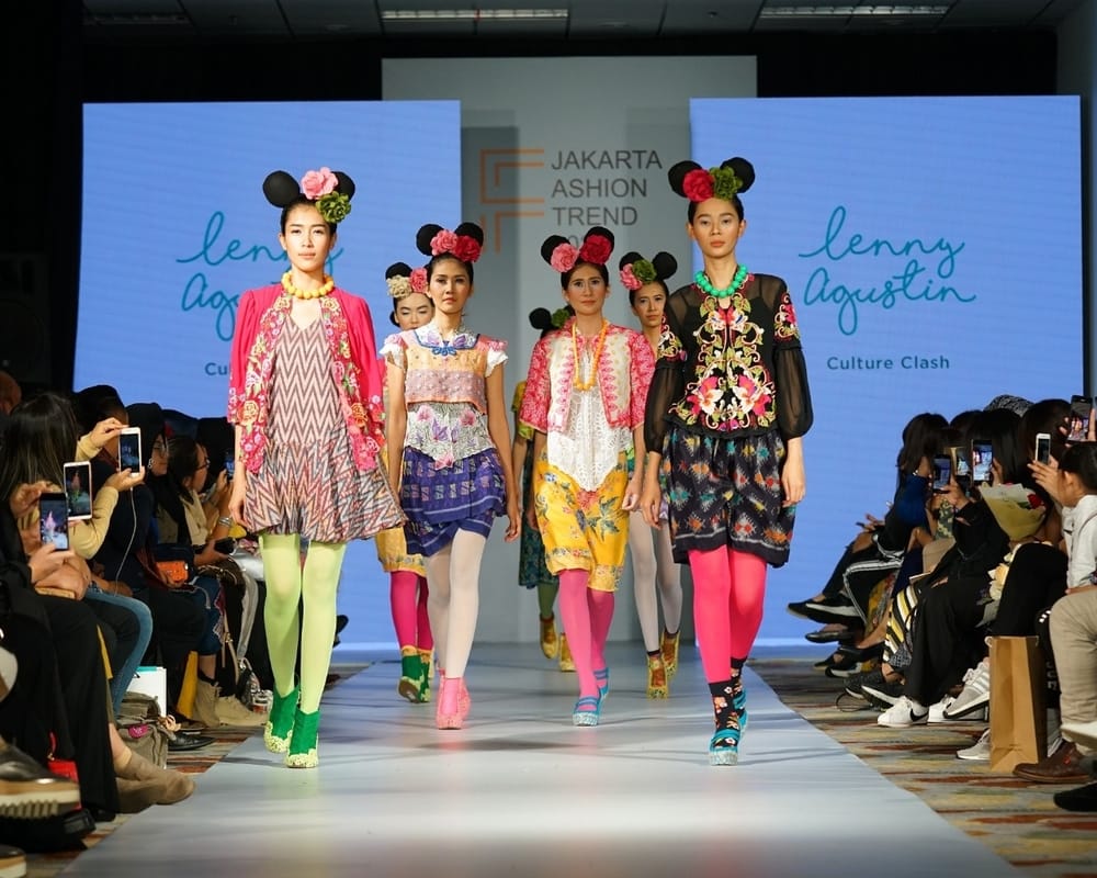 Revolusi Fashion di Gelaran 'Jakarta Fashion Trend'