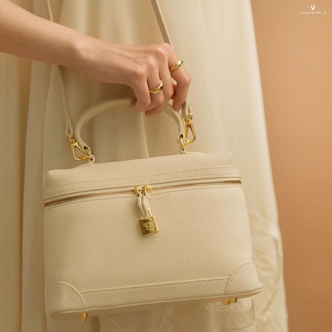 Tas Elegan & Praktis Buat Kamu yang Selalu On-the-Go!