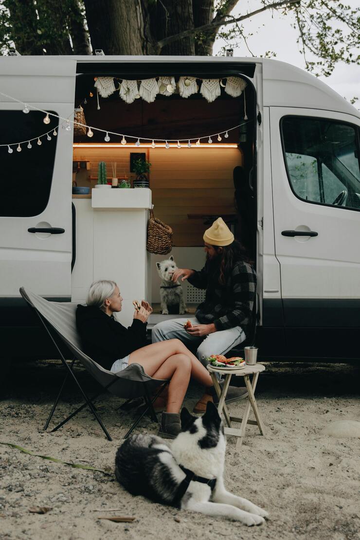Mau Pergi Campervan? Siapkan 5 Essential Kit Ini Dulu