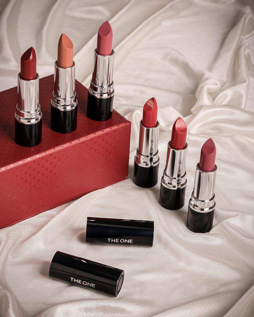 5 Warna Lipstik Ini Cocok Untuk Kulit Kuning Langsat