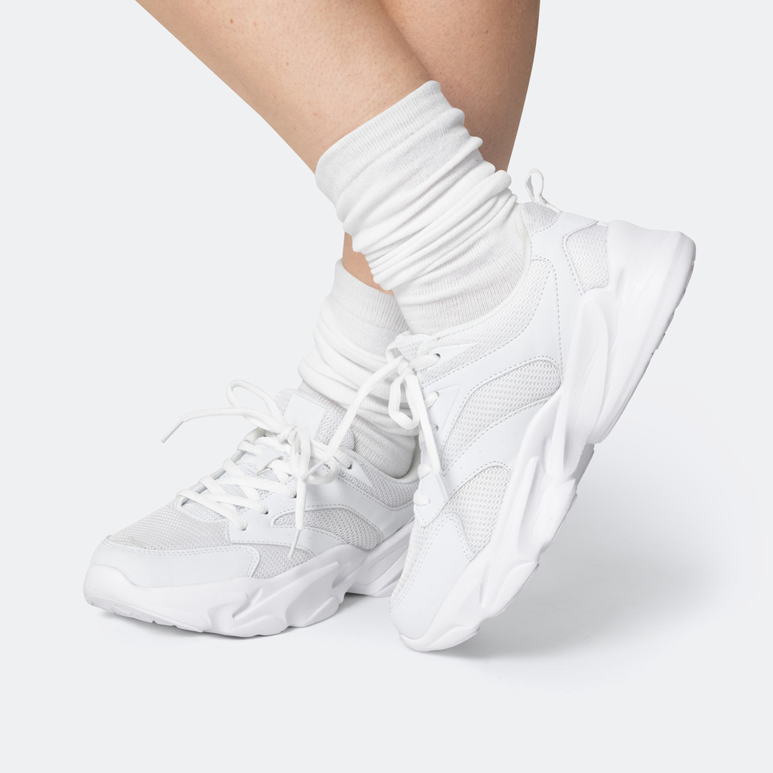 Sepatu Mulai Longgar? Coba Atasi Dengan 3 Cara ini!