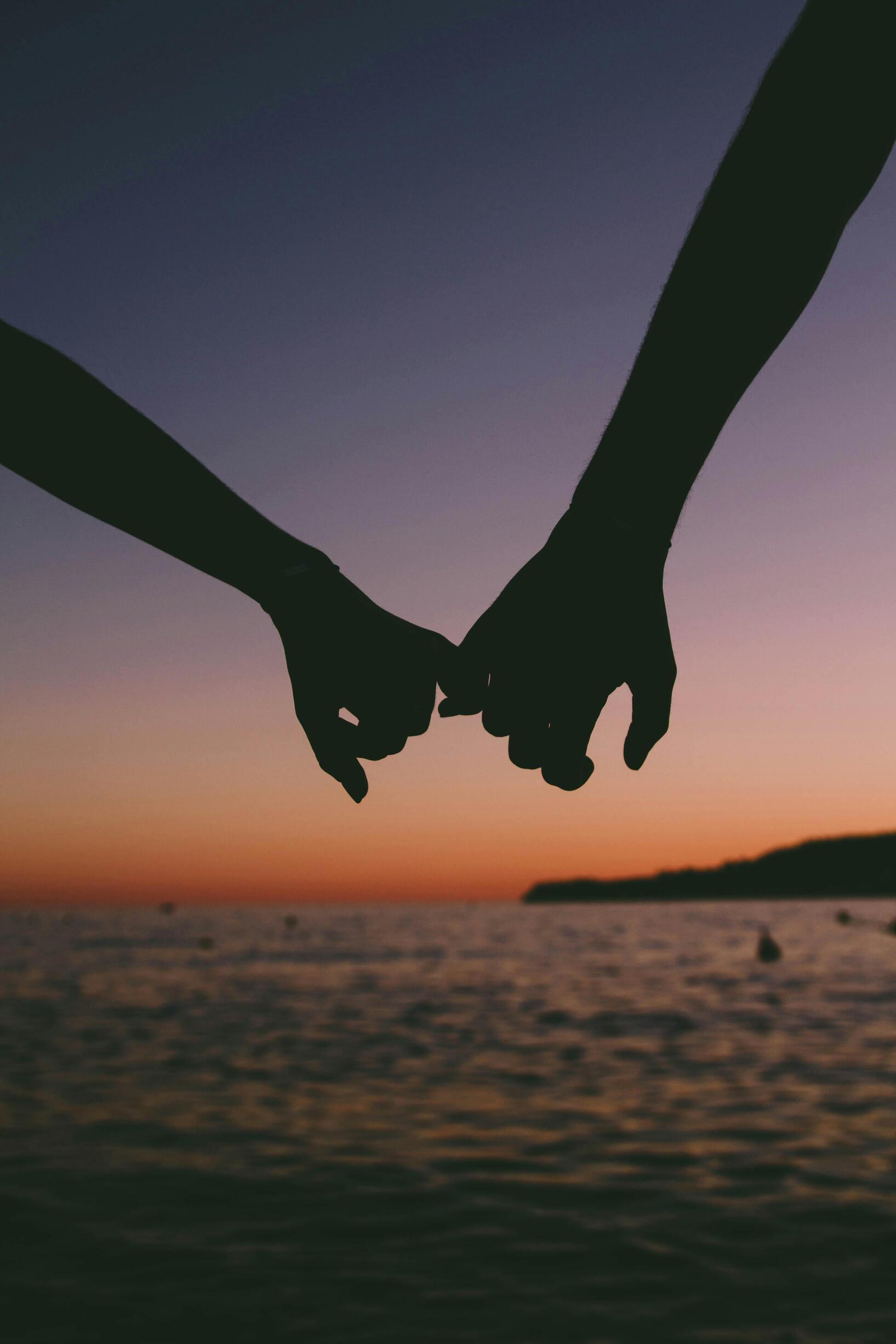 Kenali 3 Tanda Kamu Sedang Mengalami Love-hate Relationship