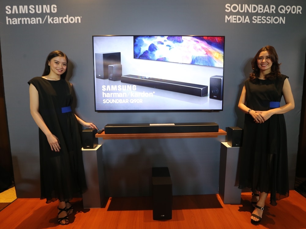 Terobosan Speaker Samsung Harman Kardon 'Soundbar Q90R'