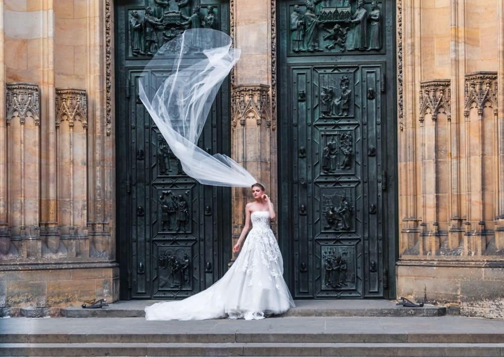 Tipe Wedding Veil yang Cocok Dengan Jenis Gaun Anda