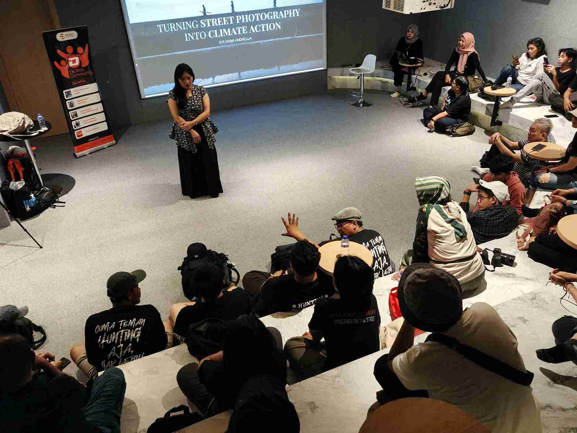 SEEN BY HER: Pameran Fotografi Wanita Pertama di Indonesia