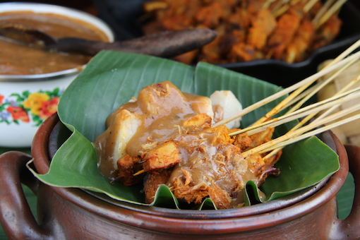 10 Makanan Indonesia yang Terkenal di Dunia