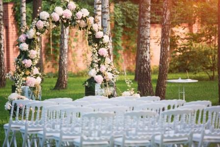 5 Hal yang Harus Dihindari Saat Outdoor Wedding