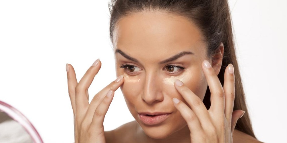 9 Alat Makeup yang Wajib Punya untuk Pemula