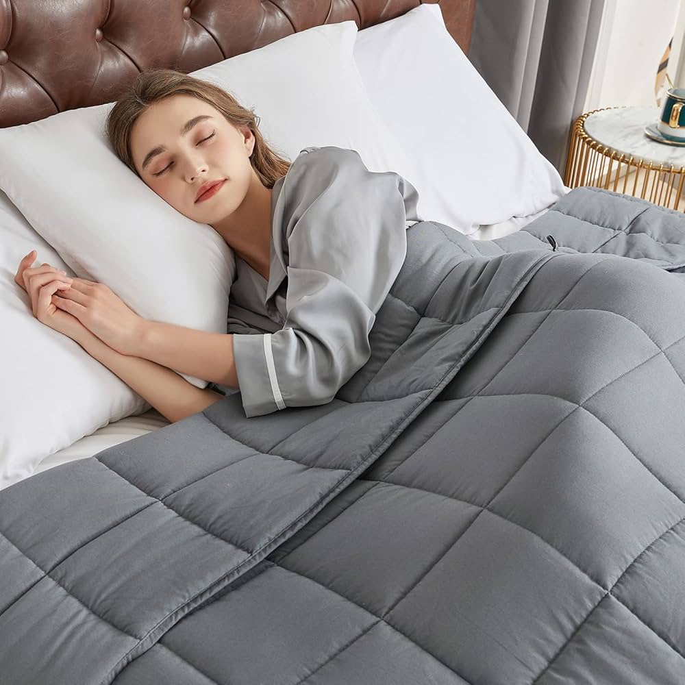 Susah Tidur? Coba Ganti Selimutmu dengan Weighted Blanket