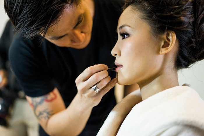 Profil Makeup Artist Husein Yunior