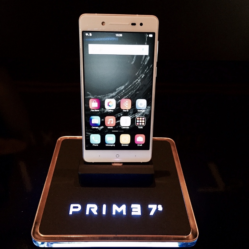 Tampil Elegan dengan Polytron PRIME 7S