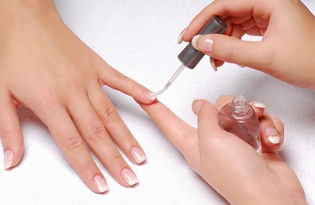 Tips Dapatkan Manicure Sempurna di Rumah 