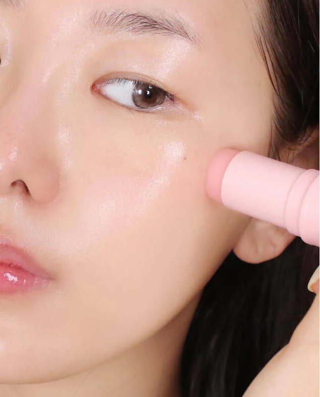 Rekomendasi Balm Stick Multifungsi Untuk Wajah Glowing Alami