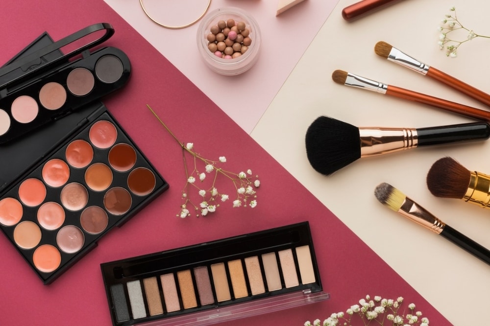 5 Tips Dan Cara Aman Belanja Makeup Saat Social Distancing