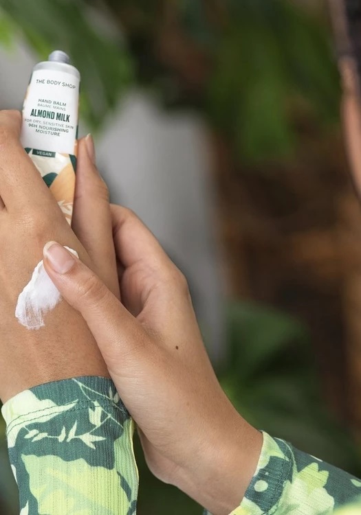 Rekomendasi 4 Hand Cream Terbaik Untuk Atasi Tangan Kering
