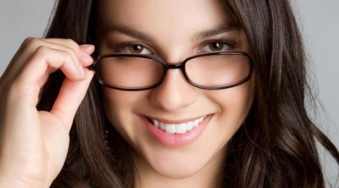Tip Memilih Model Kacamata yang Tepat