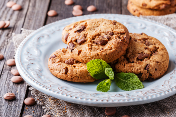 Cara Membuat Kue Kering Mint & Chocolate Chips