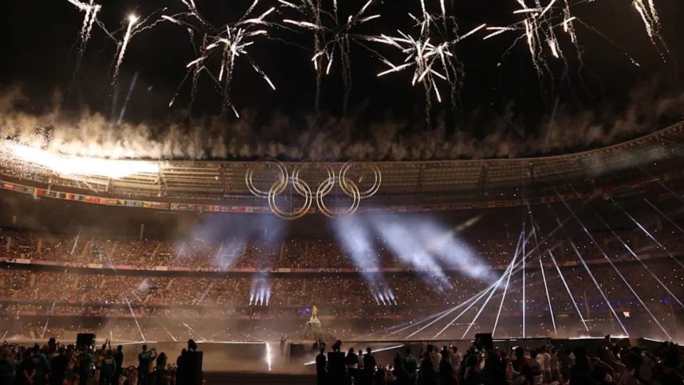 Intip Keseruan Closing Ceremony Olimpiade Paris 2024