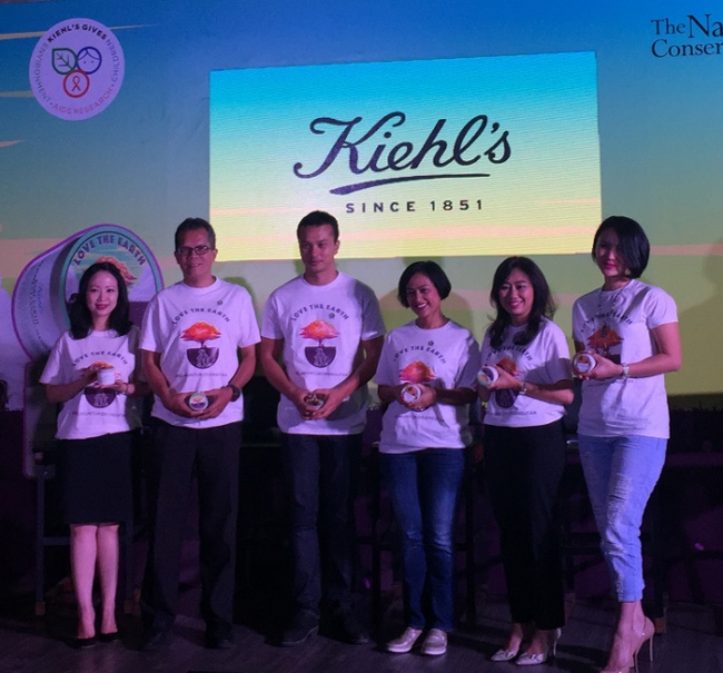 Kiehl's Luncurkan Kampanye #PelukUntukOrangUtan