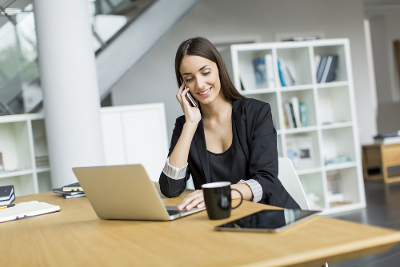 Tips Makeup agar Terlihat Profesional di Kantor