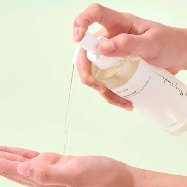 Rekomendasi Cleansing Oil Terbaik Untuk Acne Prone Skin