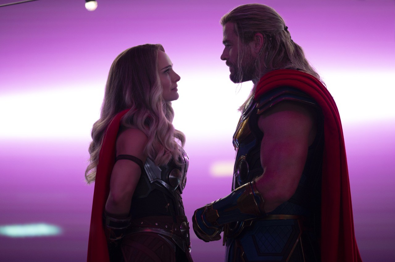 Thor: Love and Thunder, Aksi Heroik Thor Yang Romantis